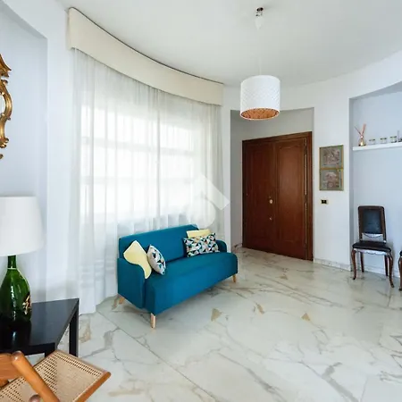 Vatican De Carolis Terrace Apartment