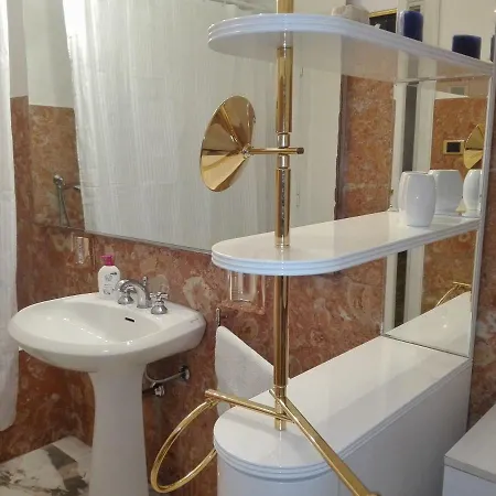 Vatican De Carolis Terrace Apartment